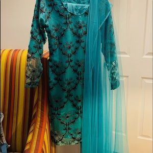 Untouch brand new Pakistani slaware kameez